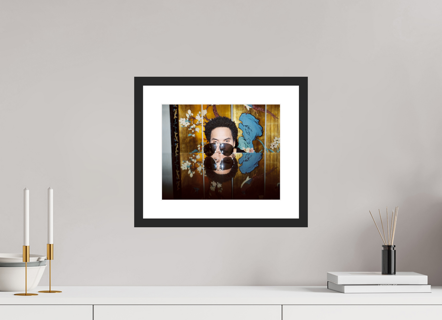30,7 x 25 cm, Wood Frame with Passe-Partout | Black Matte Lenny Kravitz 02