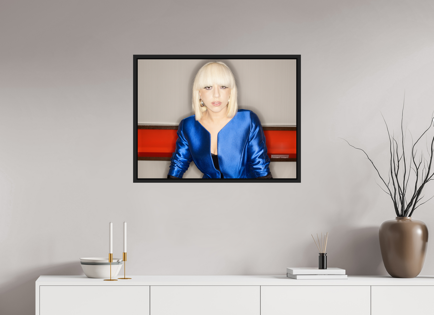 80 x 60 cm, Floater Frame | Black Matte Lady Gaga 09