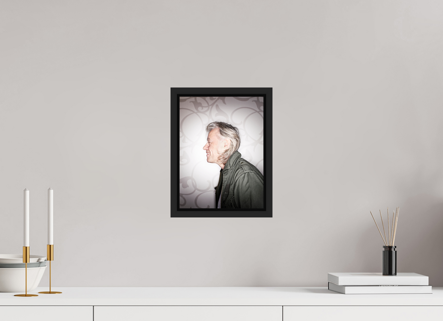 21 x 28 cm, Floater Frame | Black Matte Bob Geldof 01