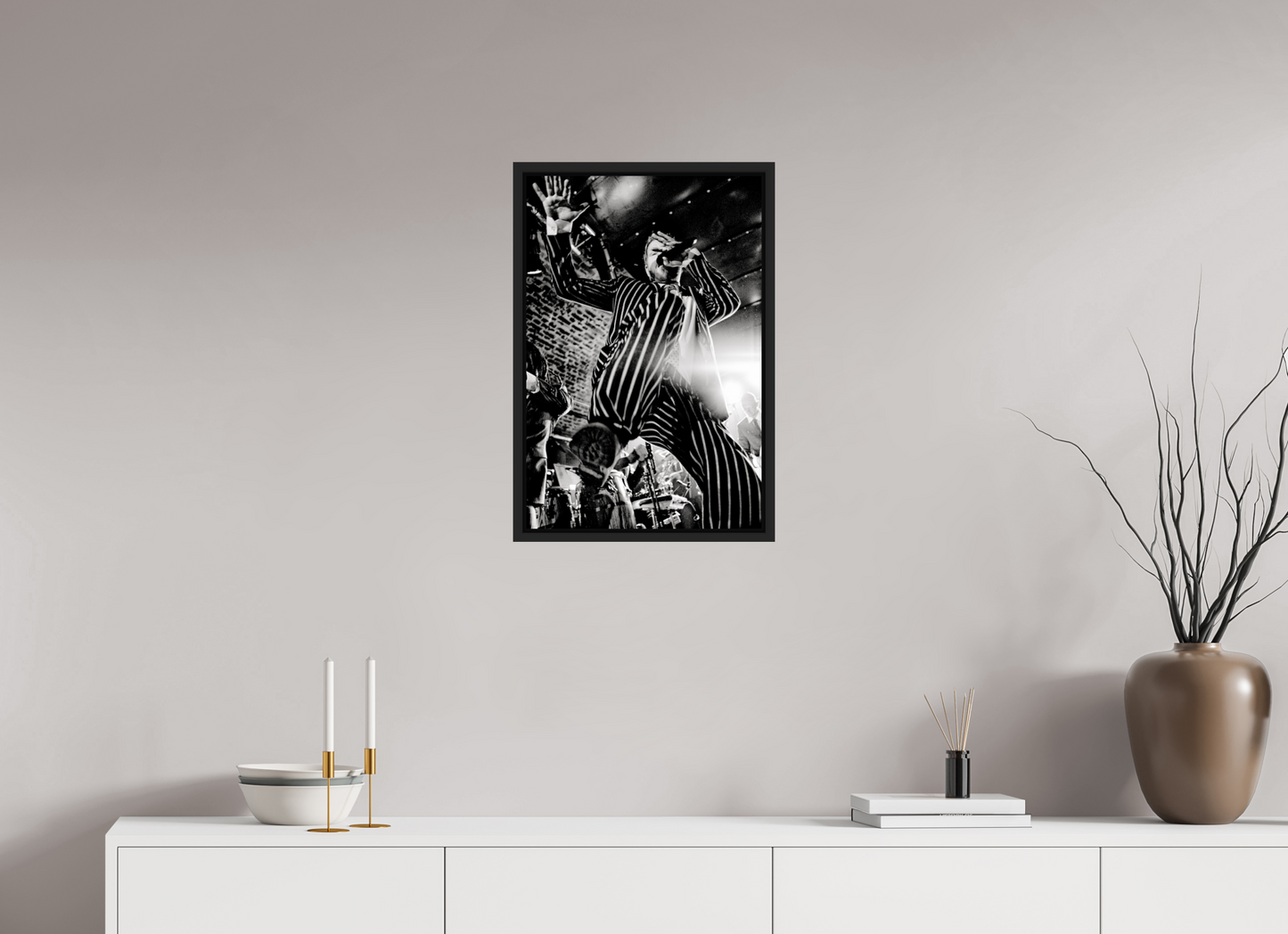 40 x 60 cm, Floater Frame | Black Matte Peter Fox - Seeed Live 01