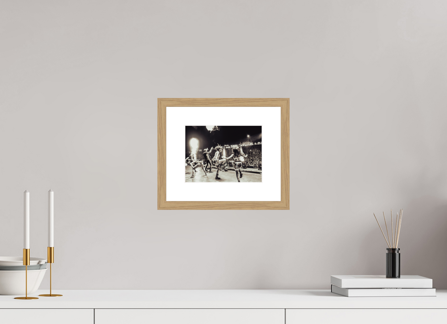 20 x 15 cm, Wood Frame with Passe-Partout | Oak Scooter Live 03