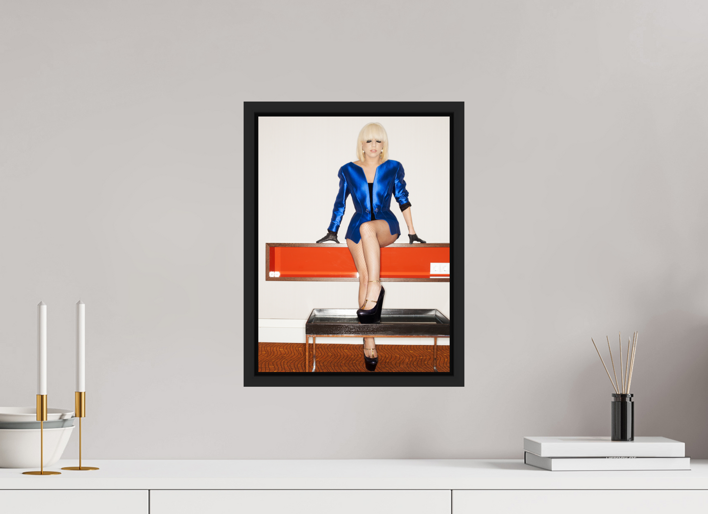 30 x 40 cm, Floater Frame | Black Matte Lady Gaga 05