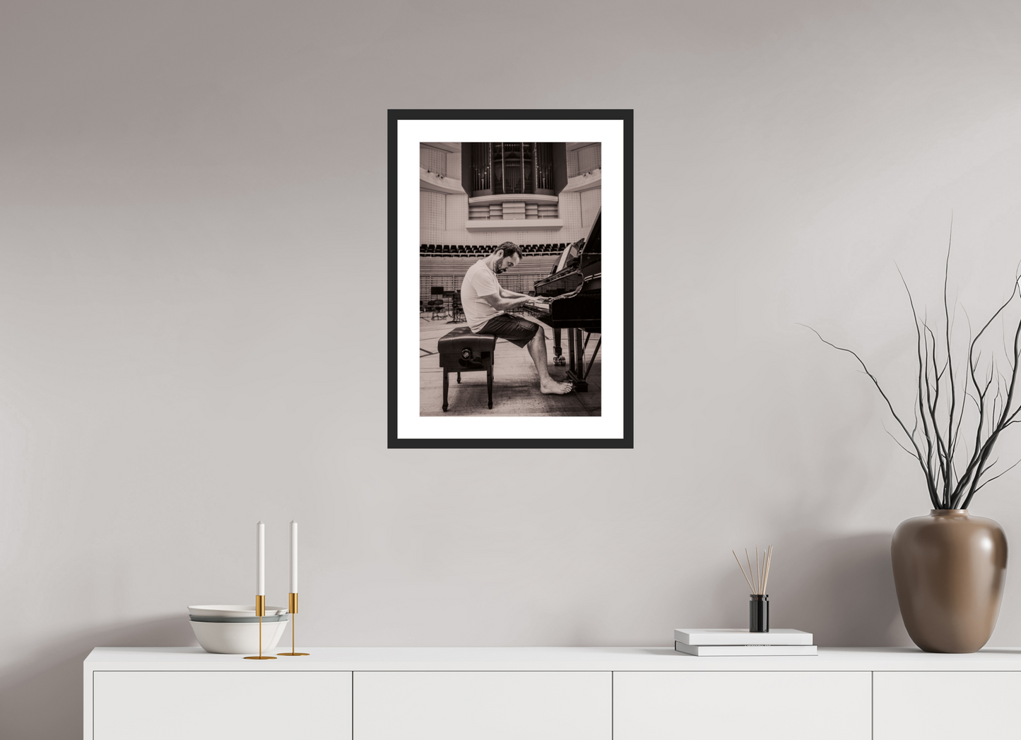 40 x 60 cm, Wood Frame with Passe-Partout | Black Matte Igor Levit 01