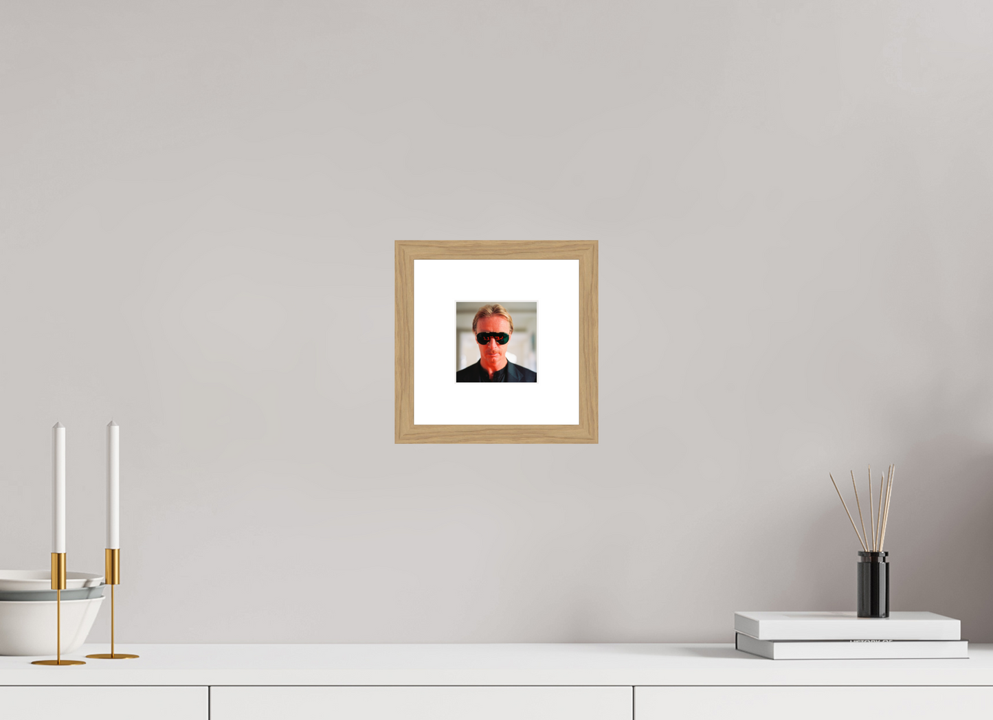 10 x 10 cm, Wood Frame with Passe-Partout | Oak DJ Hell 01