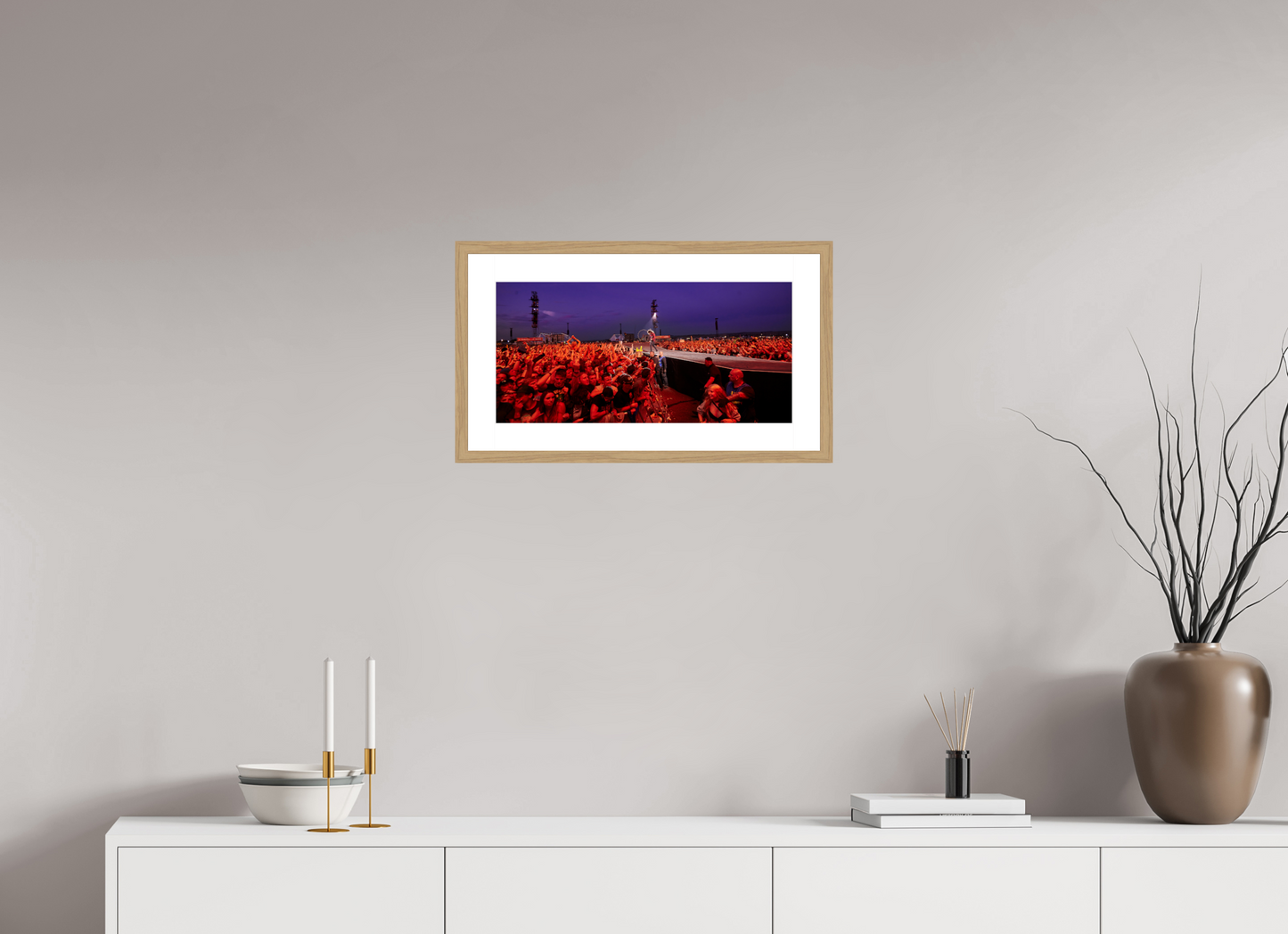 51,4 x 25 cm, Wood Frame with Passe-Partout | Oak Dave Grohl - Foo Fighters Live 05