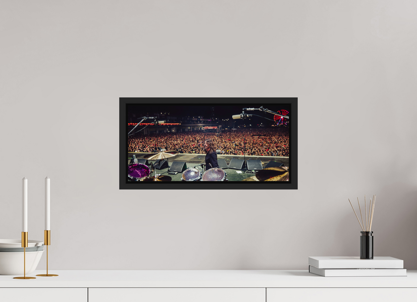 42,8 x 20 cm, Floater Frame | Black Matte Dave Grohl - Foo Fighters Live 13