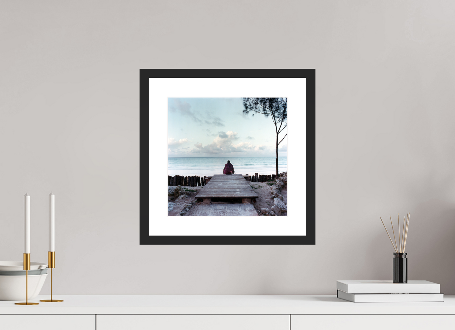 30 x 30 cm, Wood Frame with Passe-Partout | Black Matte Massai - Zanzibar, Tansania 01