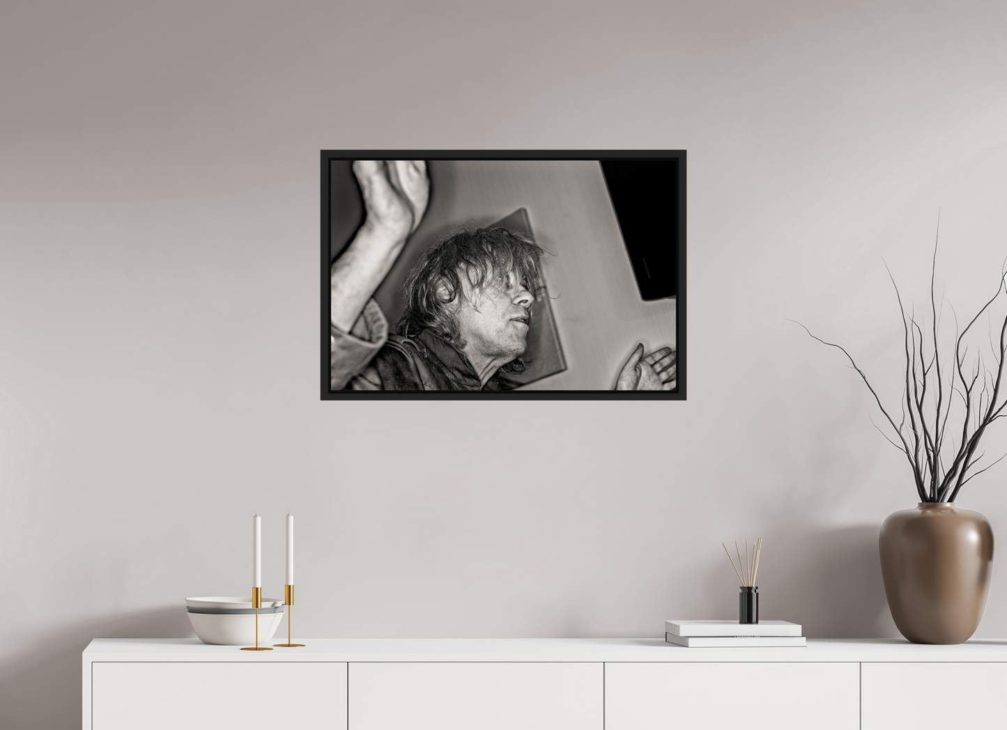 75 x 50 cm, Floater Frame | Black Matte Bob Geldof 08