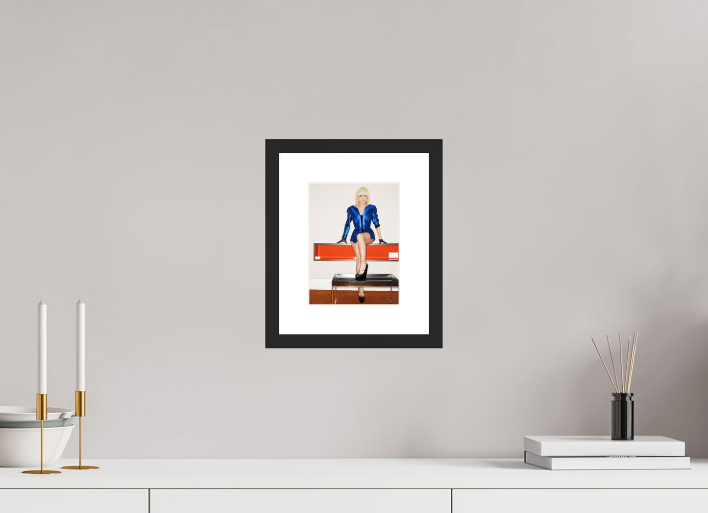 15 x 20 cm, Wood Frame with Passe-Partout | Black Matte Lady Gaga 05