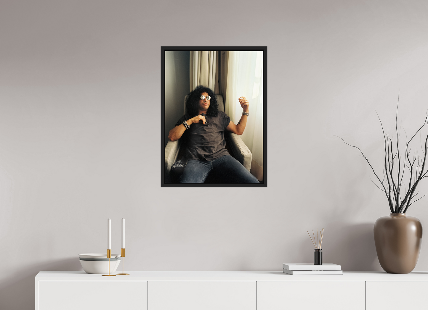 50 x 67,6 cm, Floater Frame | Black Matte Slash 03