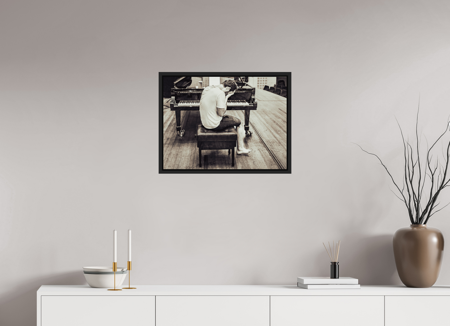 60 x 45 cm, Floater Frame | Black Matte Igor Levit 02