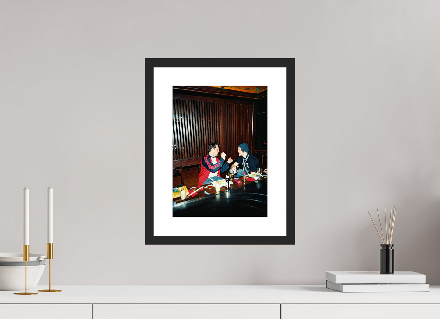 25 x 34,1 cm, Wood Frame with Passe-Partout | Black Matte Johnny Knoxville - Jackass 02