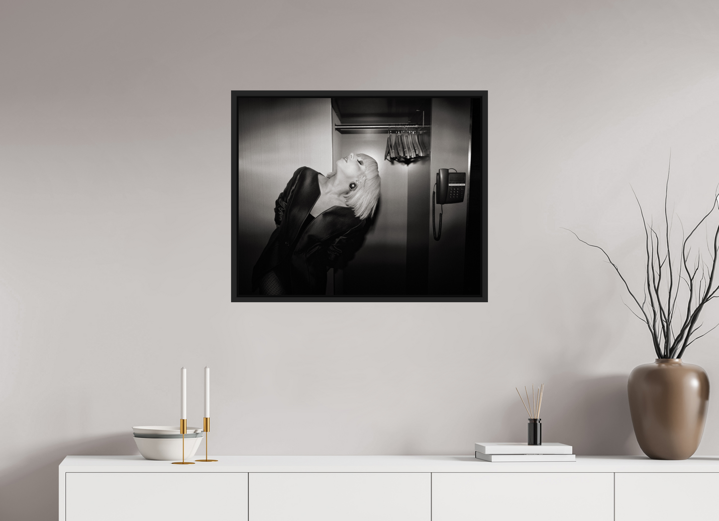 73,6 x 60 cm, Floater Frame | Black Matte Lady Gaga 04