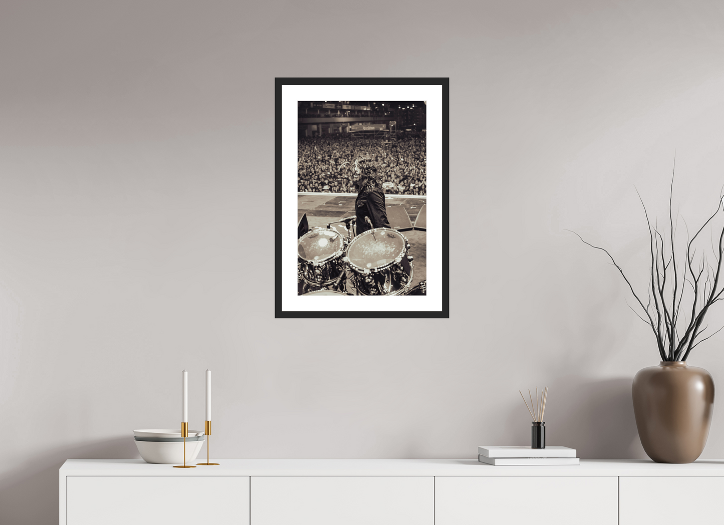40 x 60 cm, Wood Frame with Passe-Partout | Black Matte Dave Grohl - Foo Fighters Live 10