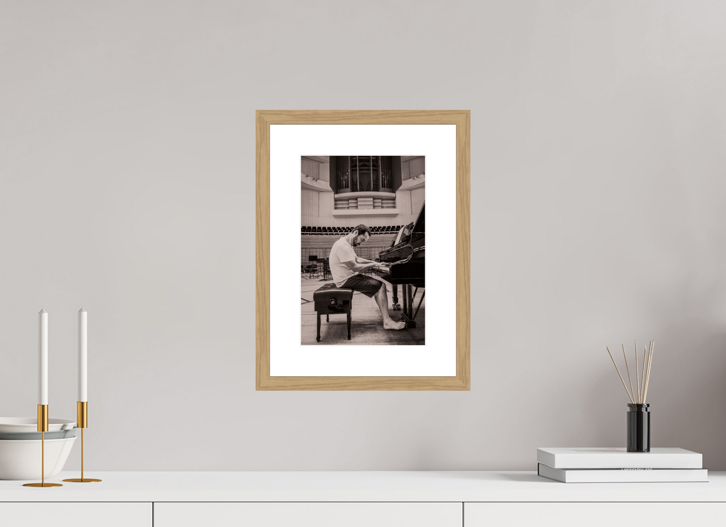 20 x 30 cm, Wood Frame with Passe-Partout | Oak Igor Levit 01