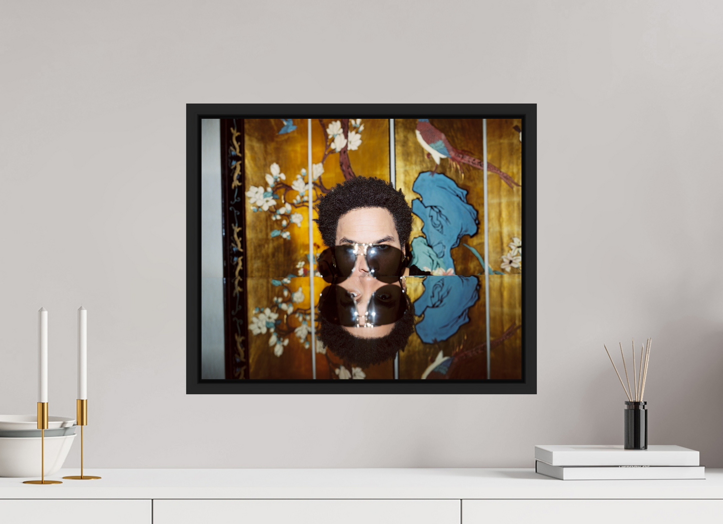 49,1 x 40 cm, Floater Frame | Black Matte Lenny Kravitz 03