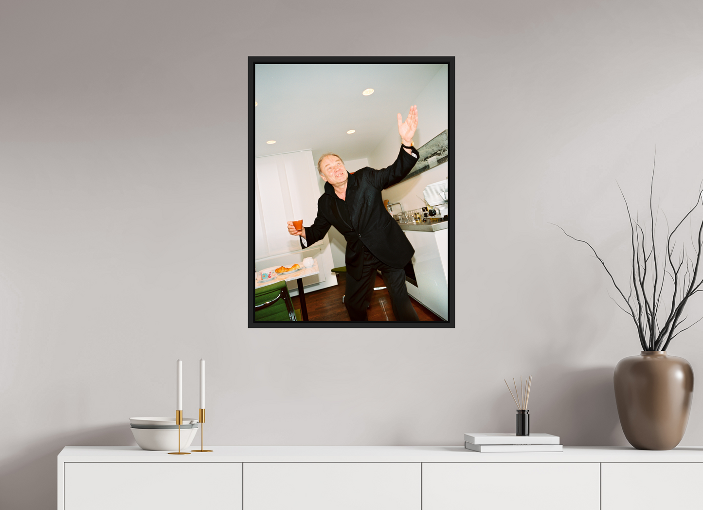 60 x 80 cm, Floater Frame | Black Matte Klaus Maria Brandauer 02