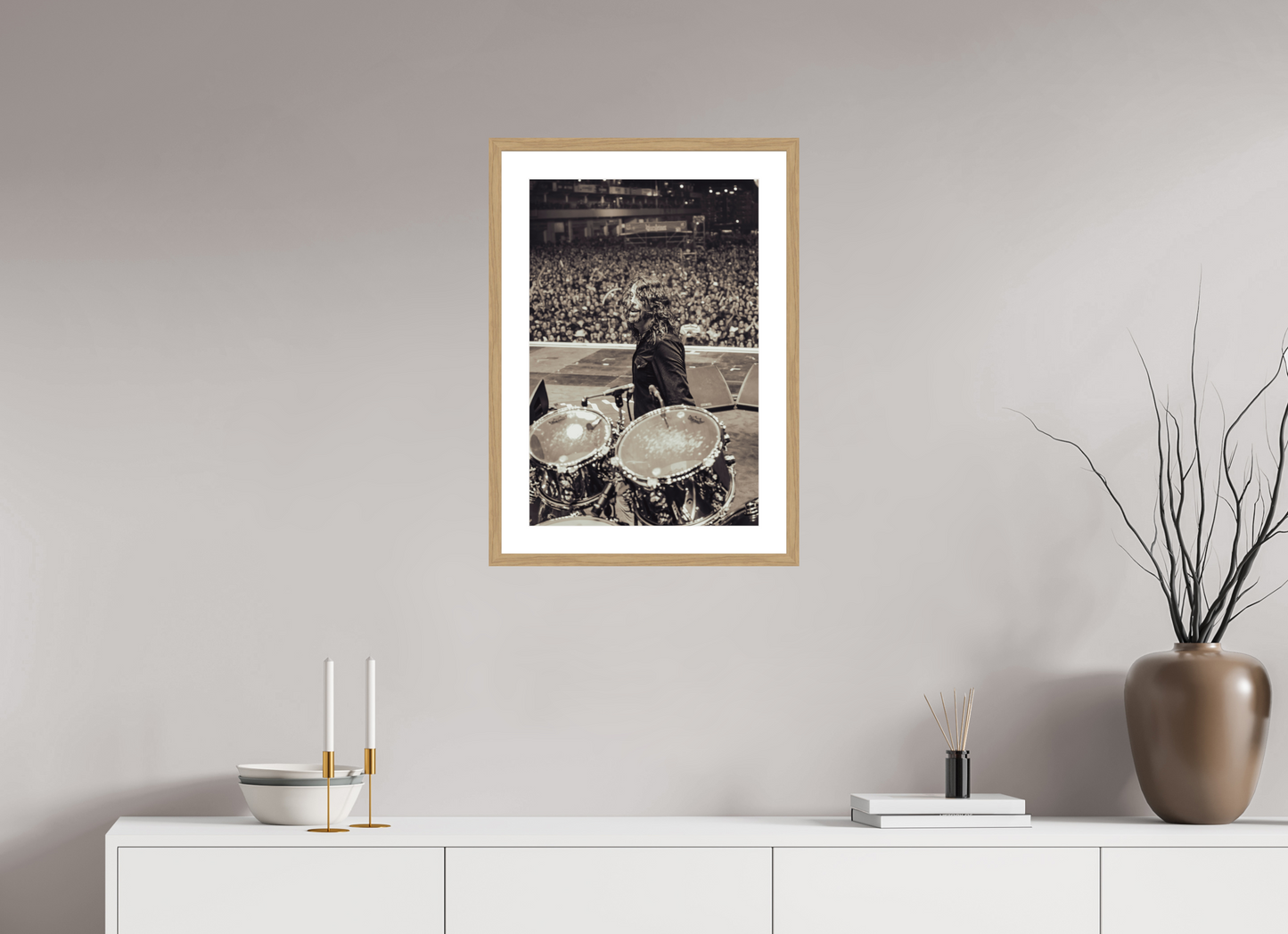 40 x 60 cm, Wood Frame with Passe-Partout | Oak Dave Grohl - Foo Fighters Live 10