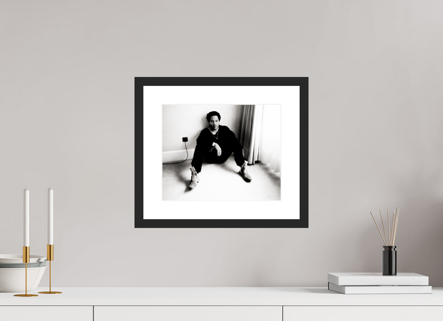30,7 x 25 cm, Wood Frame with Passe-Partout | Black Matte Lenny Kravitz 08