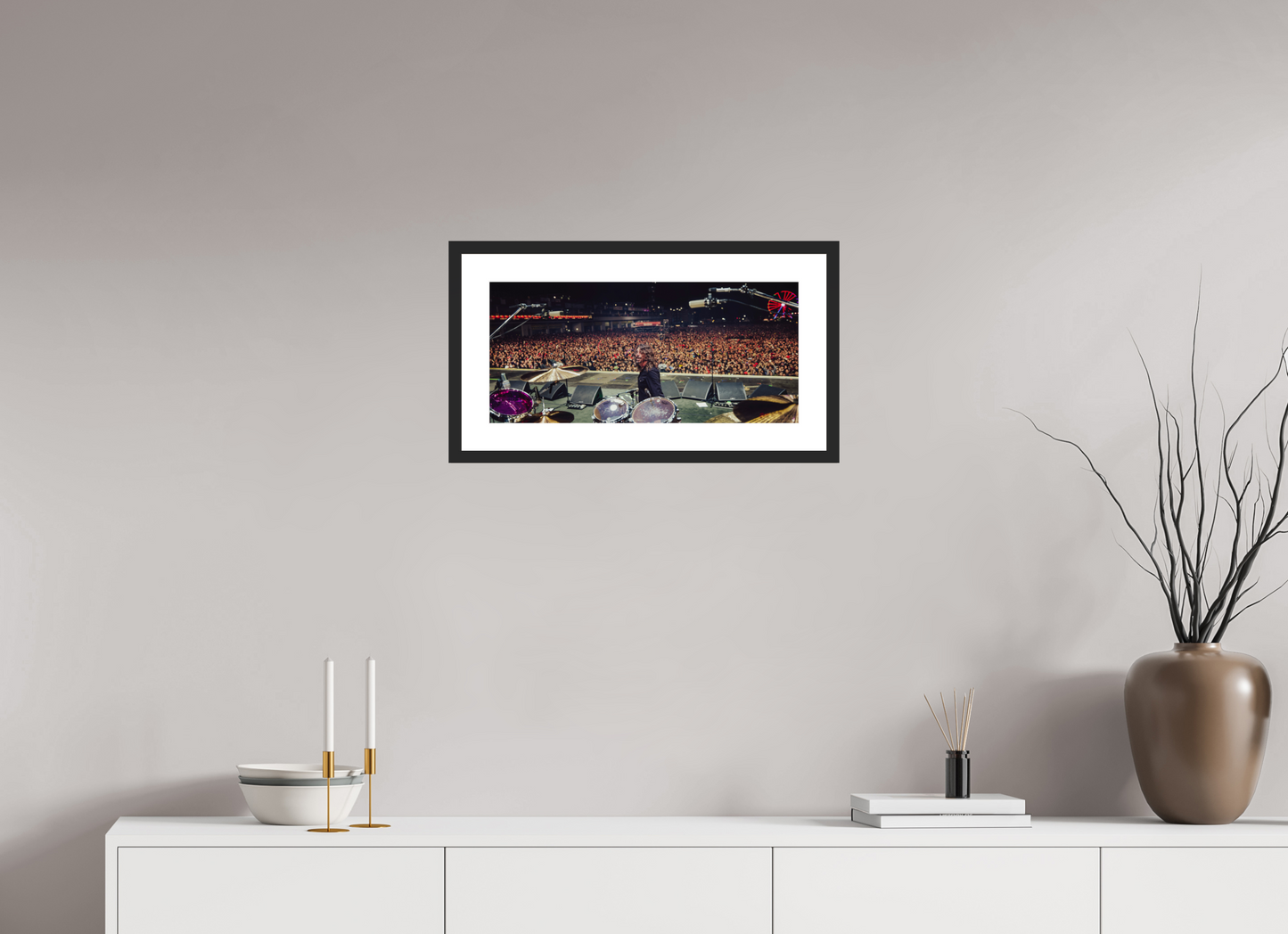 53,6 x 25 cm, Wood Frame with Passe-Partout | Black Matte Dave Grohl - Foo Fighters Live 13