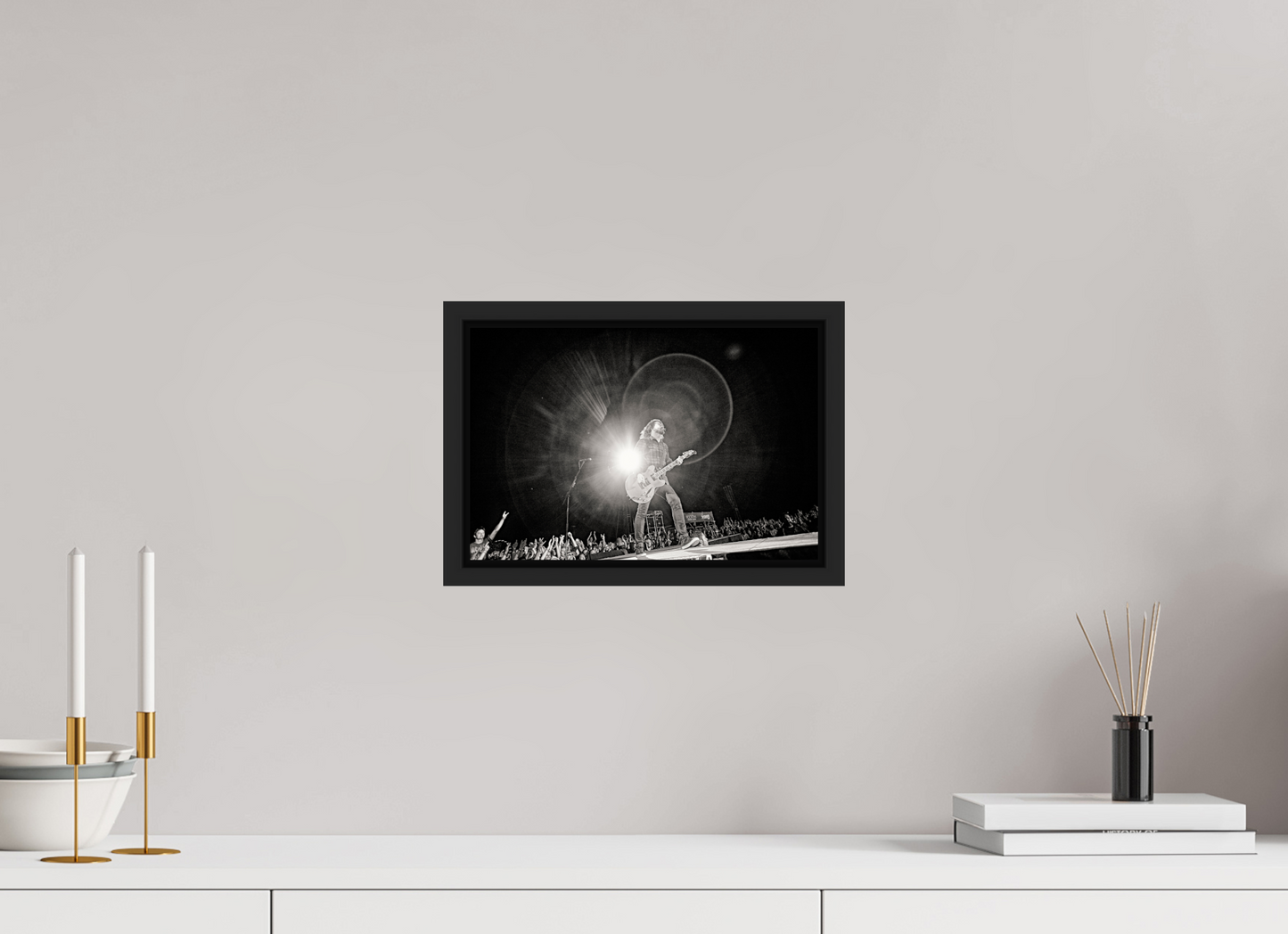 30 x 20 cm, Floater Frame | Black Matte Dave Grohl - Foo Fighters Live 08