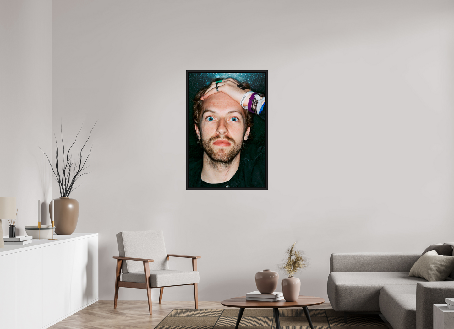 70 x 105 cm, Floater Frame | Black Matte Chris Martin - Coldplay 07