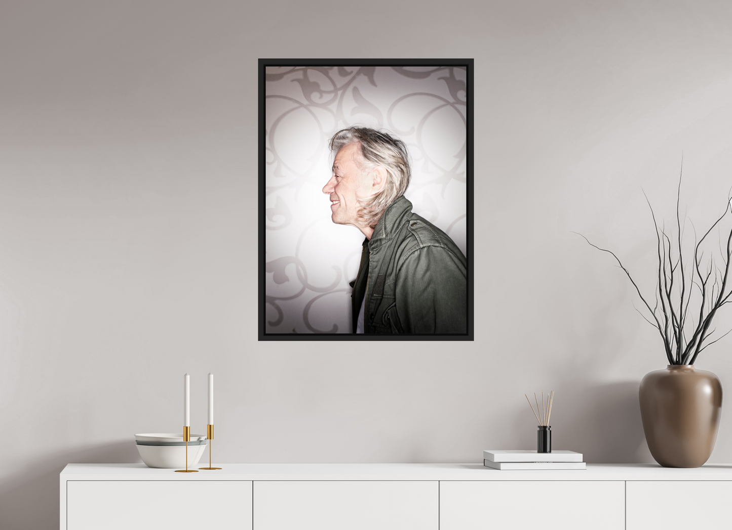 60 x 80 cm, Floater Frame | Black Matte Bob Geldof 01
