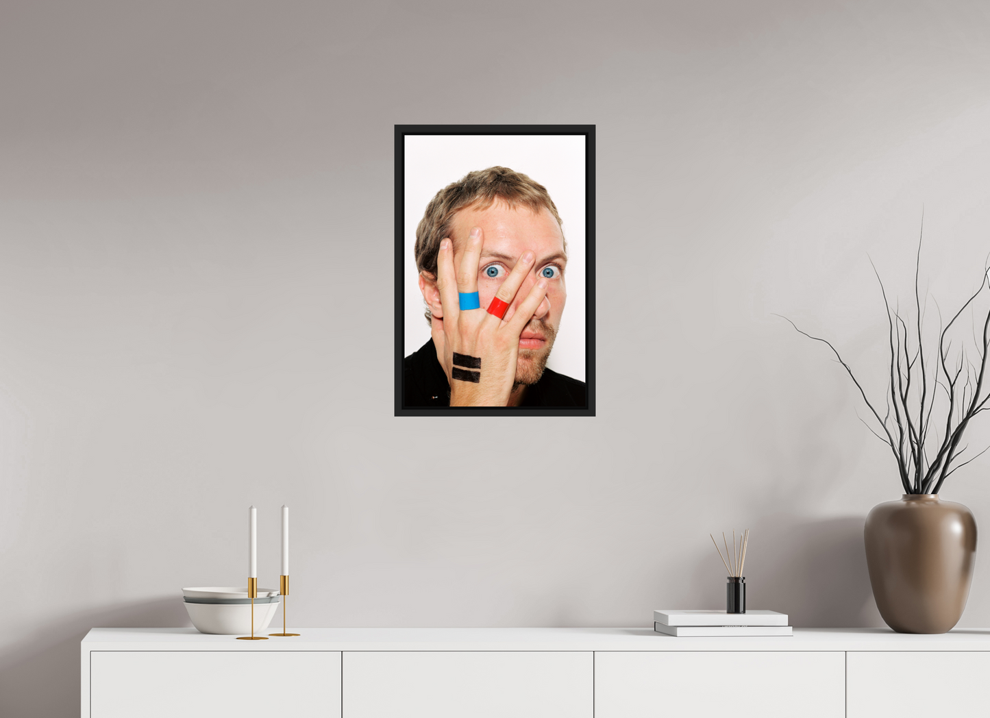 40 x 60 cm, Floater Frame | Black Matte Chris Martin - Coldplay 06
