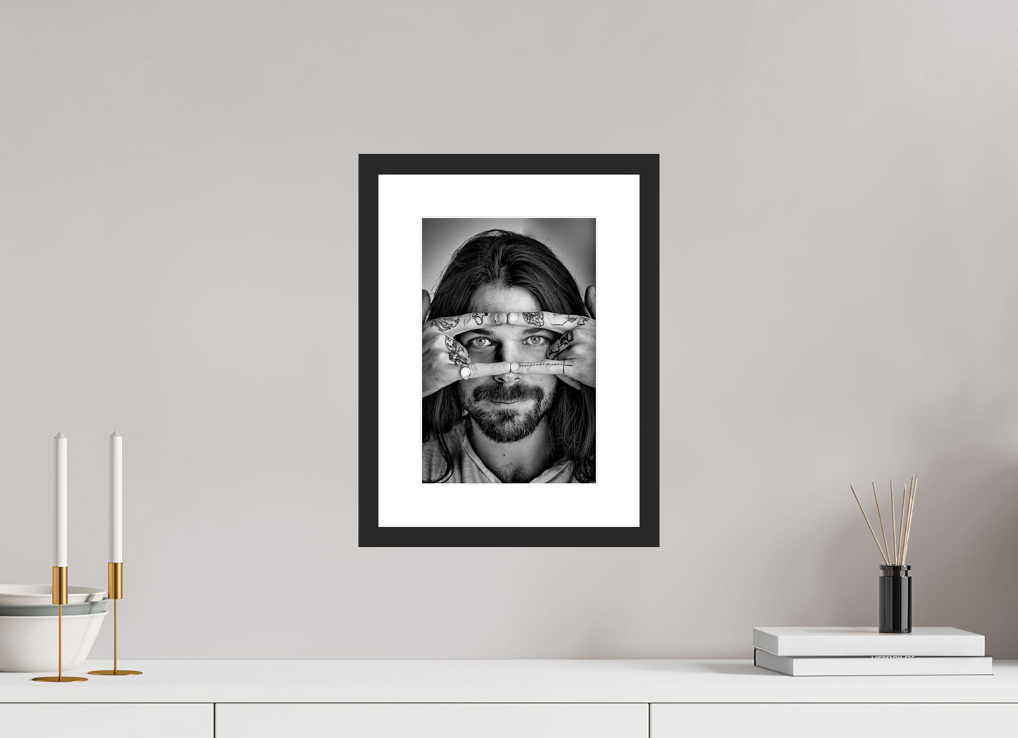 20 x 30 cm, Wood Frame with Passe-Partout | Black Matte Simon Neil - Biffy Clyro 01