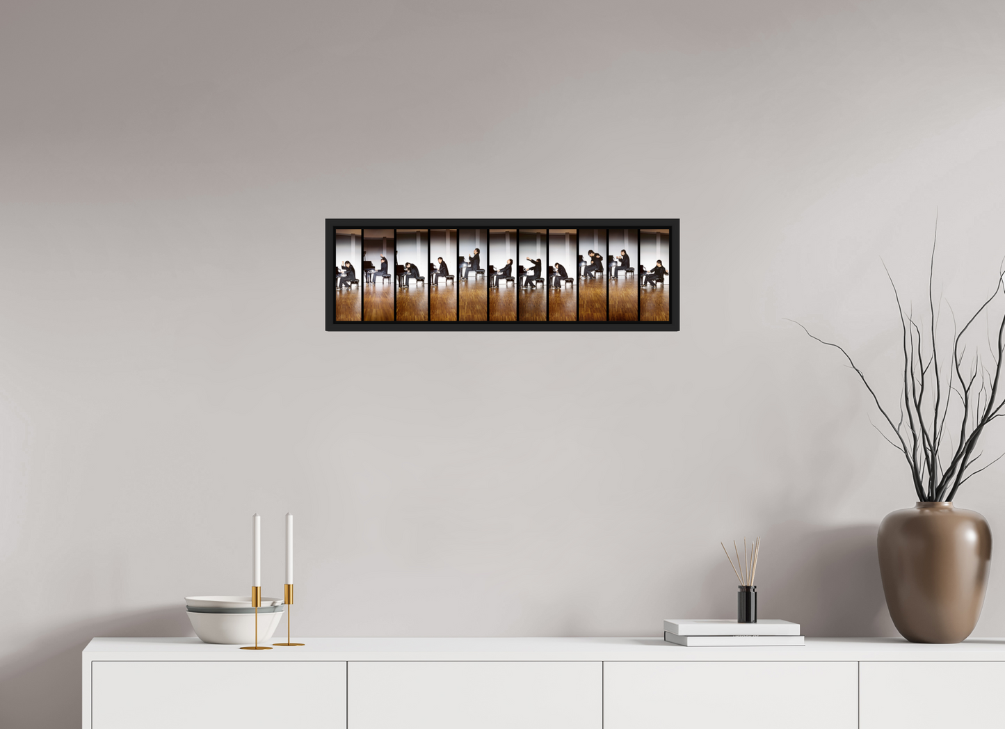 72,6 x 20 cm, Floater Frame | Black Matte Lang Lang 01