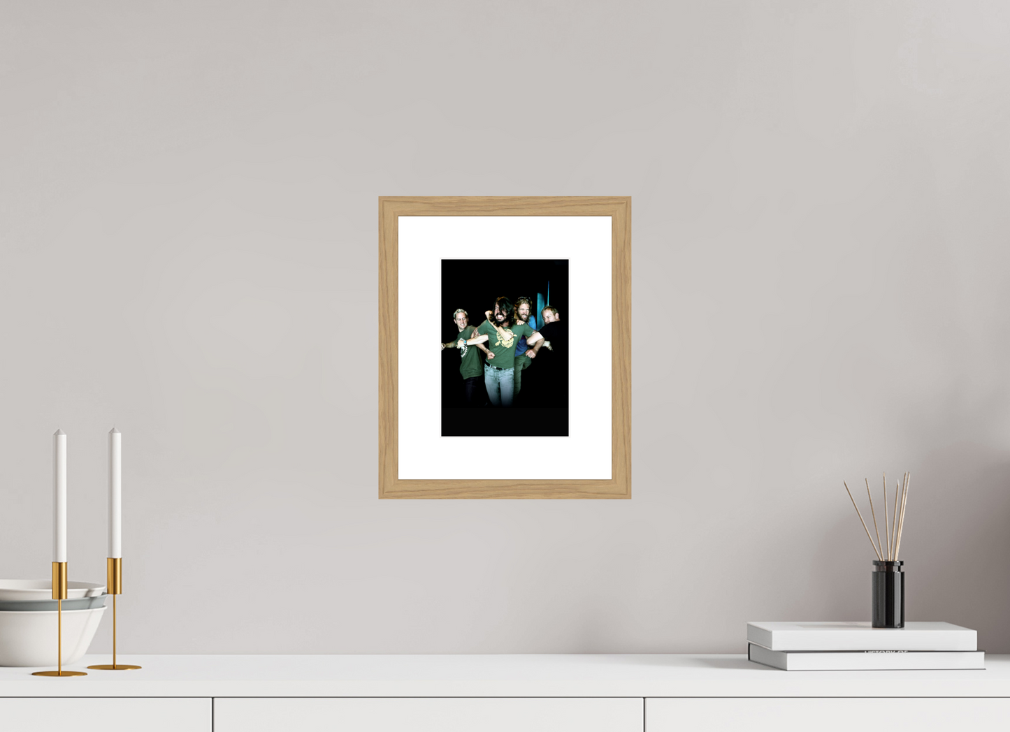 15 x 20,5 cm, Wood Frame with Passe-Partout | Oak Dave Grohl - Foo Fighters 02