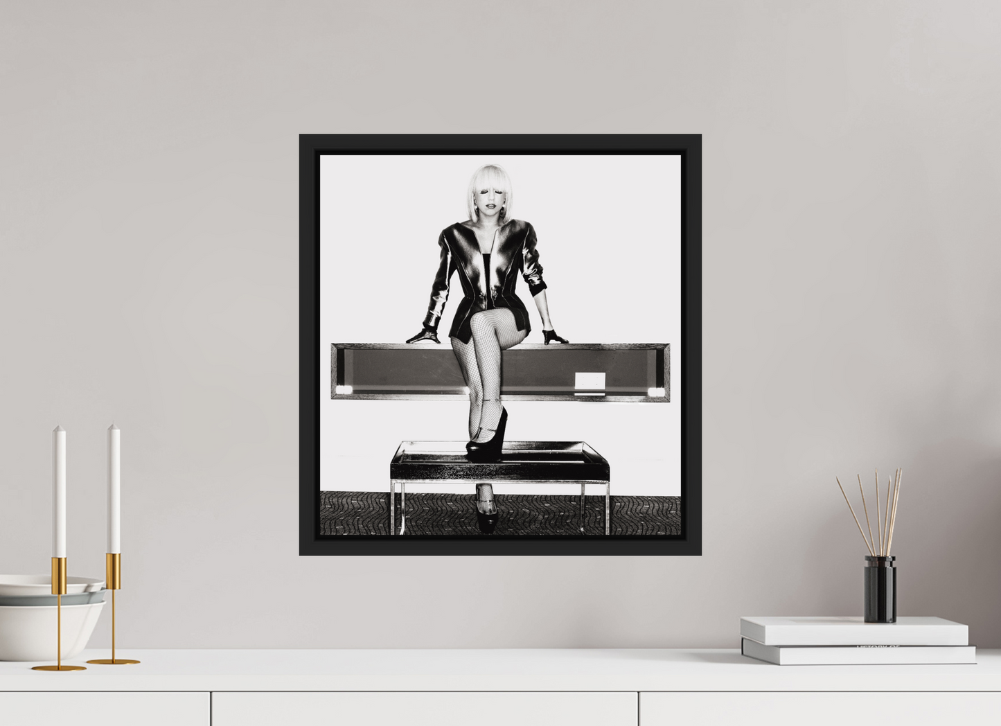 40 x 42,1 cm, Floater Frame | Black Matte Lady Gaga 06