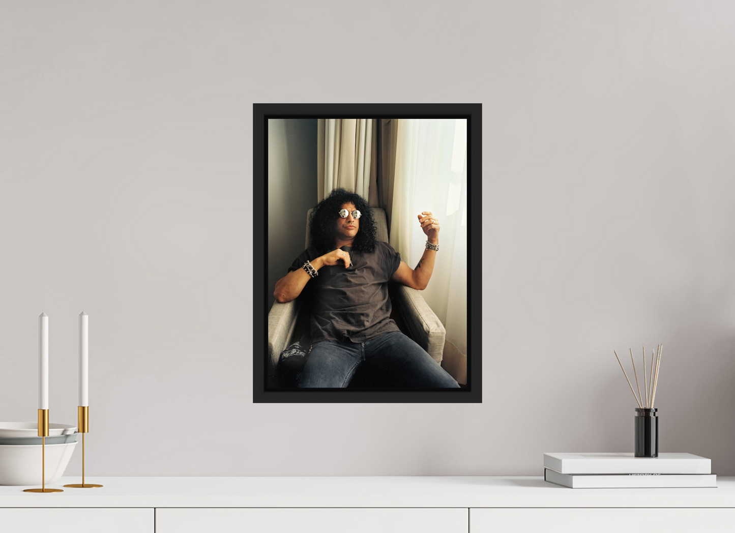 30 x 40,6 cm, Floater Frame | Black Matte Slash 03