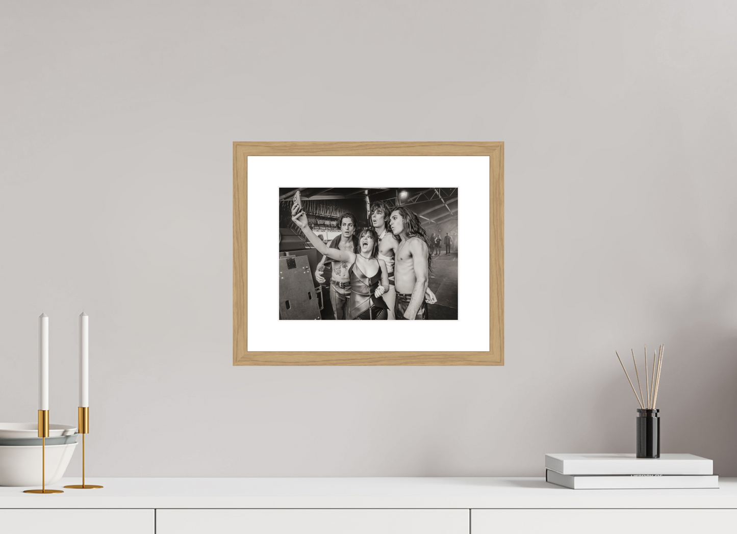 28 x 21 cm, Wood Frame with Passe-Partout | Oak Måneskin 01