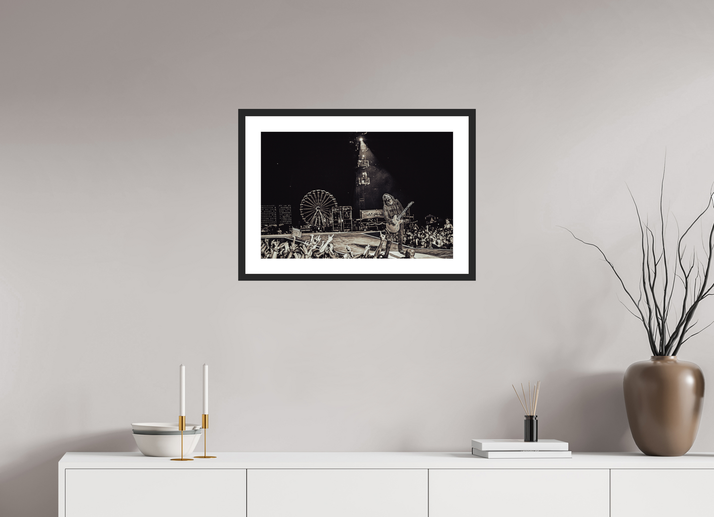 60 x 40 cm, Wood Frame with Passe-Partout | Black Matte Dave Grohl - Foo Fighters Live 04