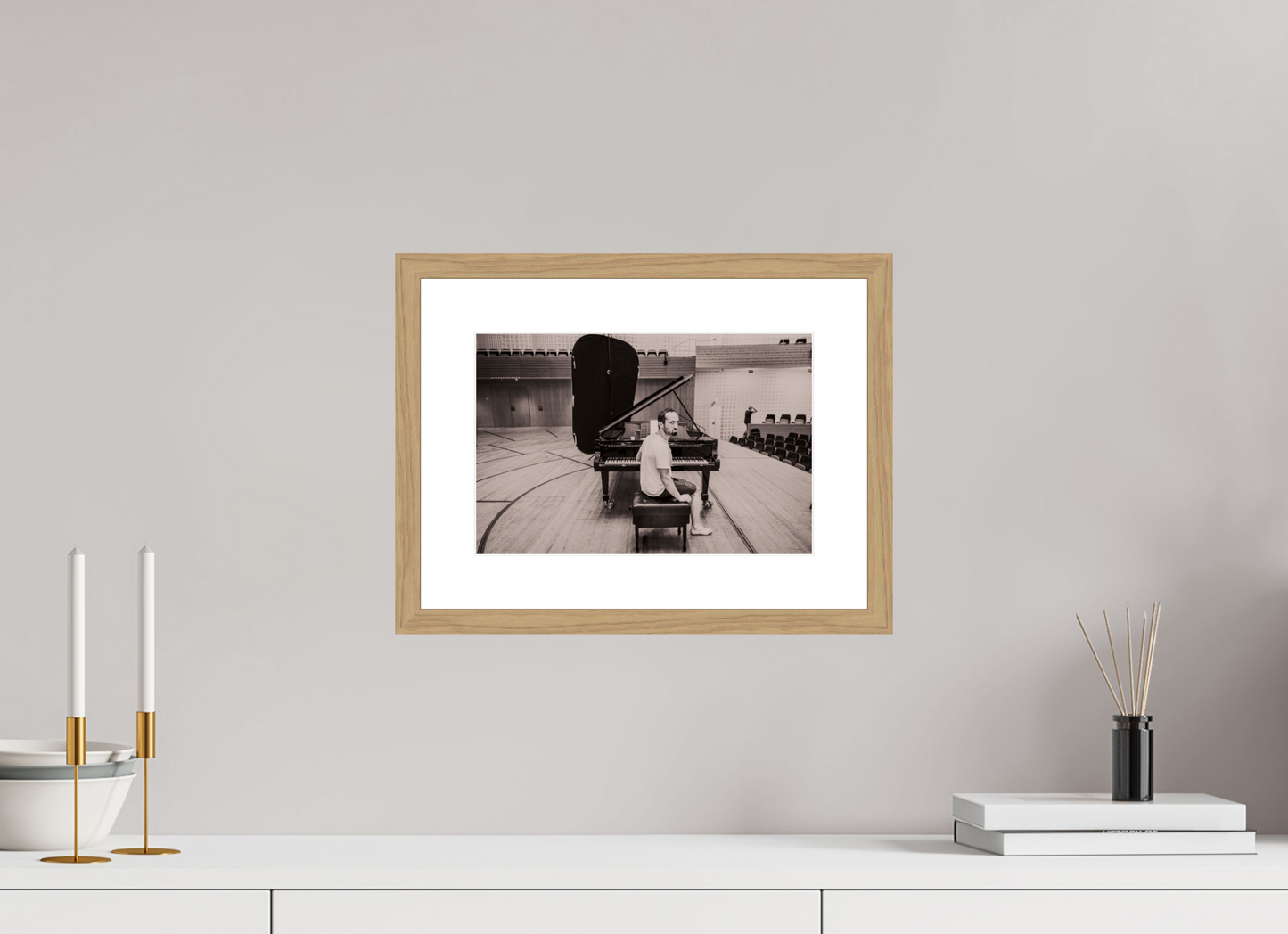 30 x 20 cm, Wood Frame with Passe-Partout | Oak Igor Levit 03