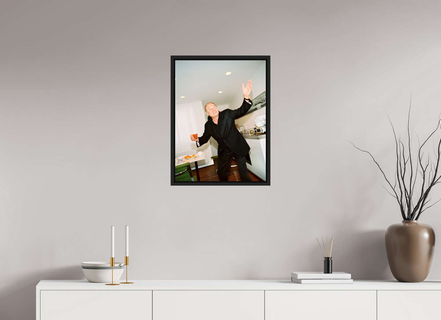45 x 60 cm, Floater Frame | Black Matte Klaus Maria Brandauer 02