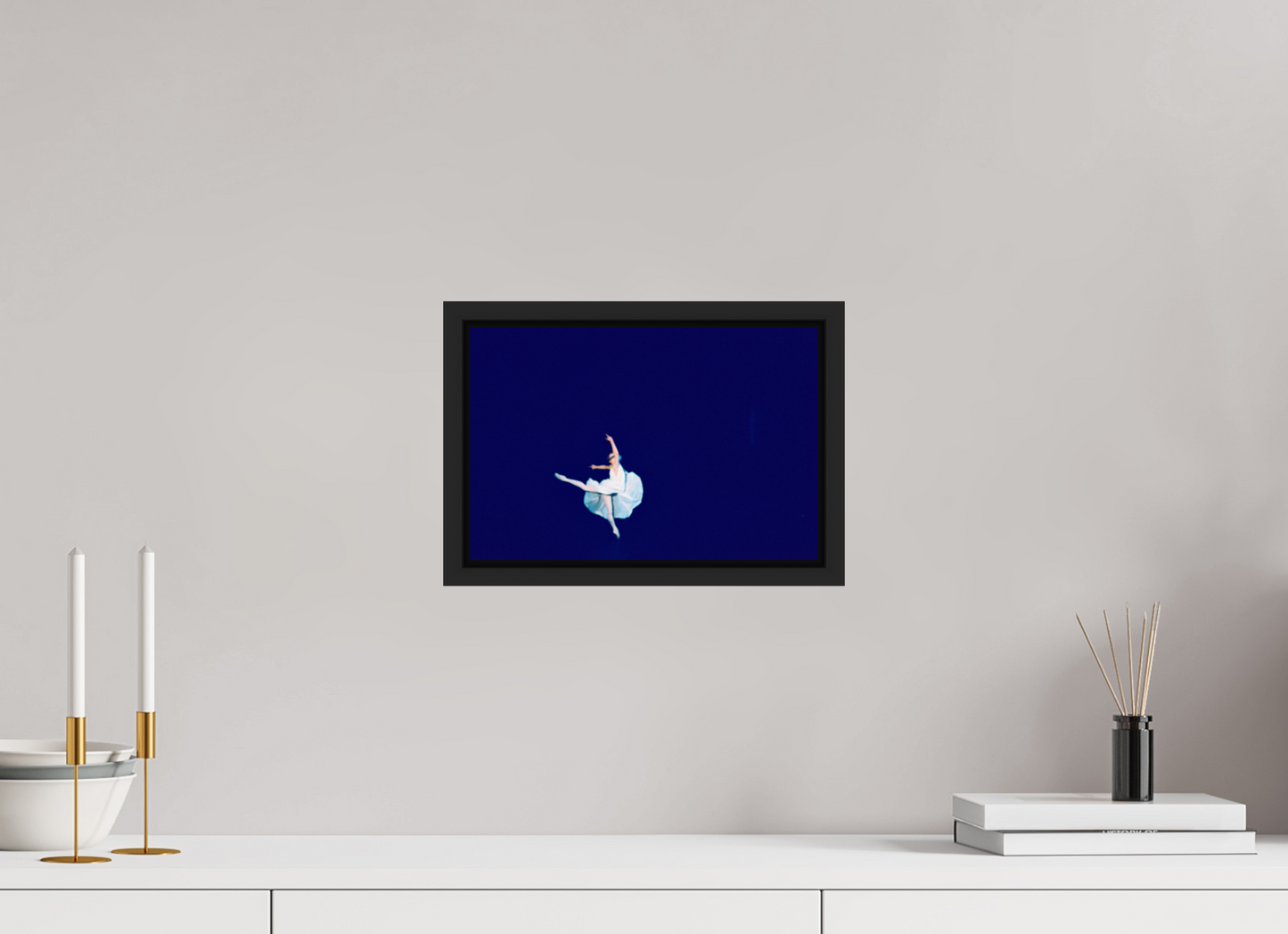 30 x 20 cm, Floater Frame | Black Matte Bolshoi Theatre - Prima Ballerina 01