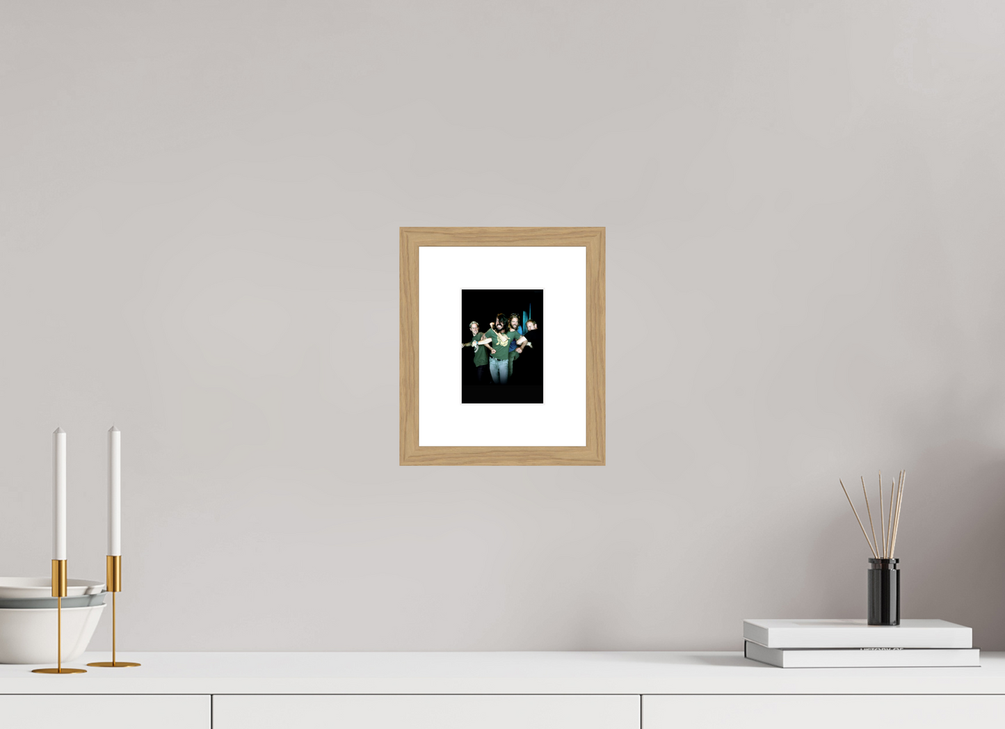 10 x 13,6 cm, Wood Frame with Passe-Partout | Oak Dave Grohl - Foo Fighters 02