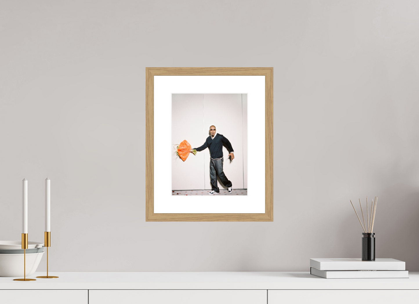 21 x 28 cm, Wood Frame with Passe-Partout | Oak Jamie Foxx 01