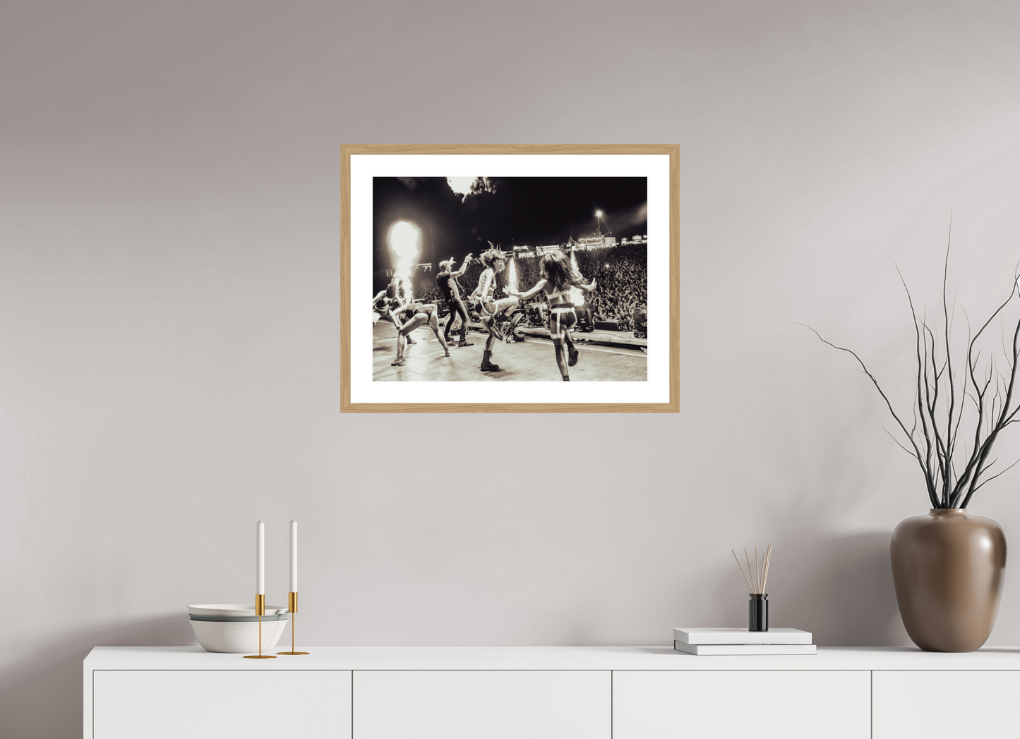 60 x 45 cm, Wood Frame with Passe-Partout | Oak Scooter Live 03