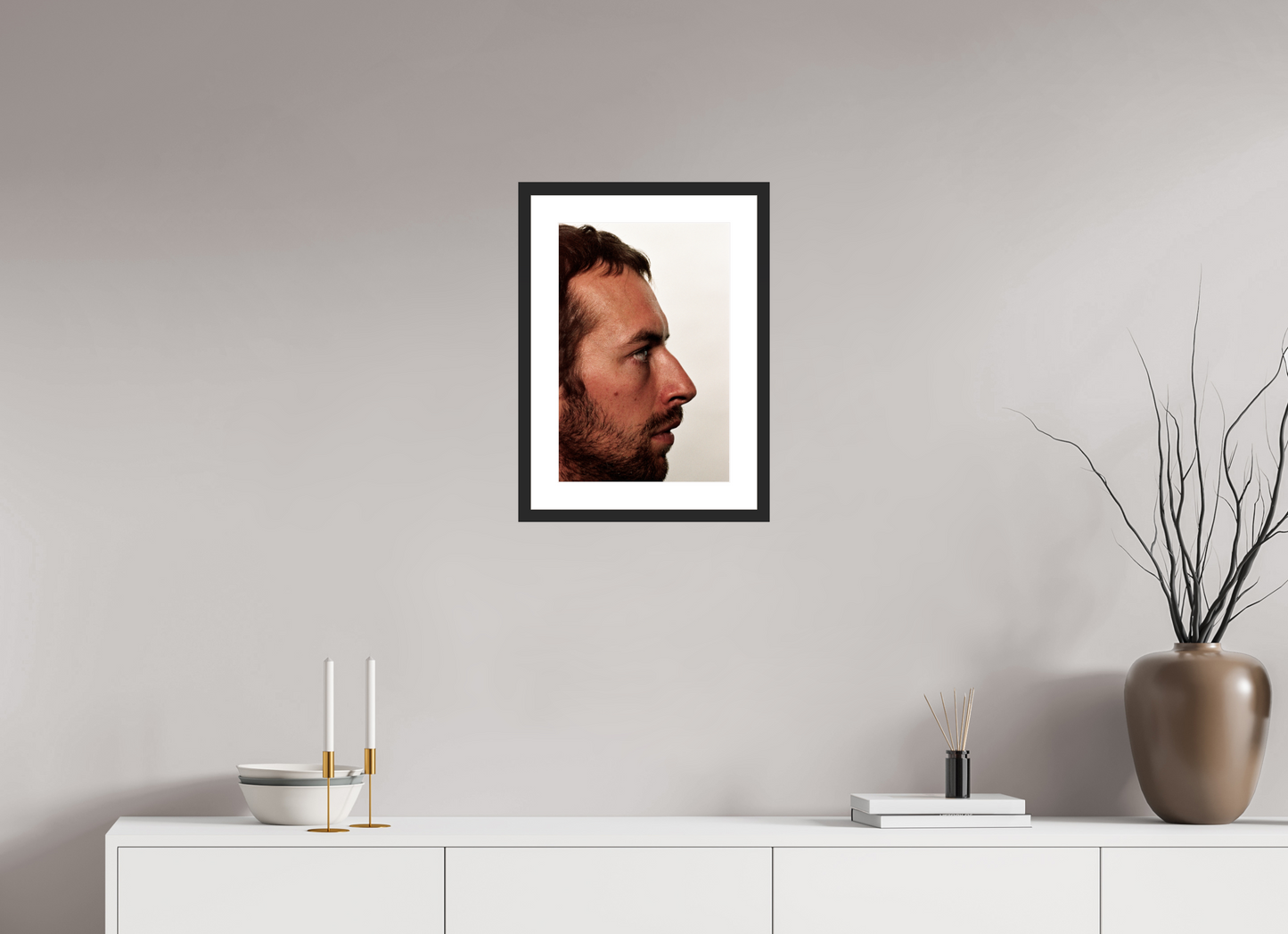 30 x 45 cm, Wood Frame with Passe-Partout | Black Matte Chris Martin - Coldplay 03