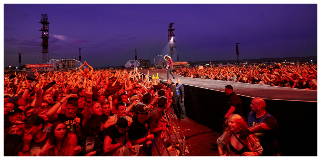 Main image Dave Grohl - Foo Fighters Live 05