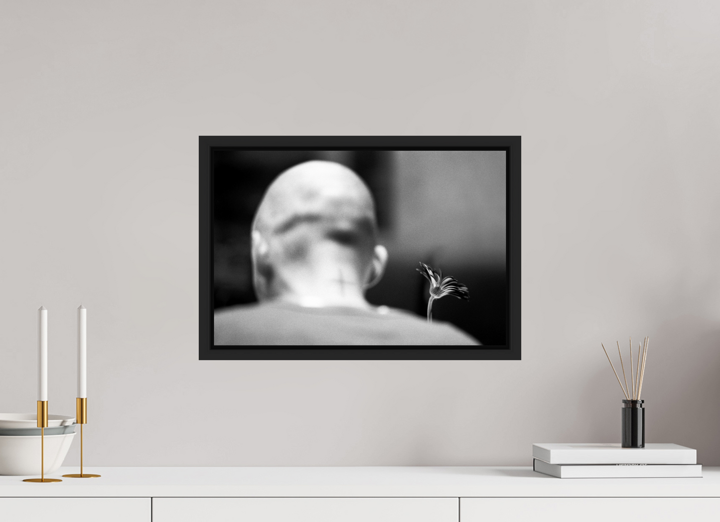 45 x 30 cm, Floater Frame | Black Matte Moby 02