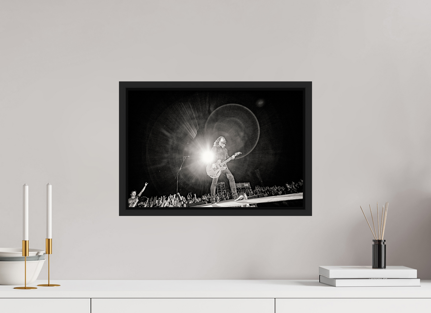 45 x 30 cm, Floater Frame | Black Matte Dave Grohl - Foo Fighters Live 08