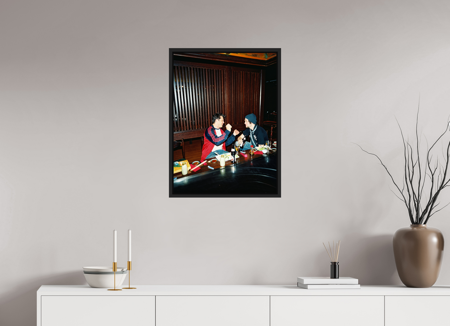 50 x 68,2 cm, Floater Frame | Black Matte Johnny Knoxville - Jackass 02