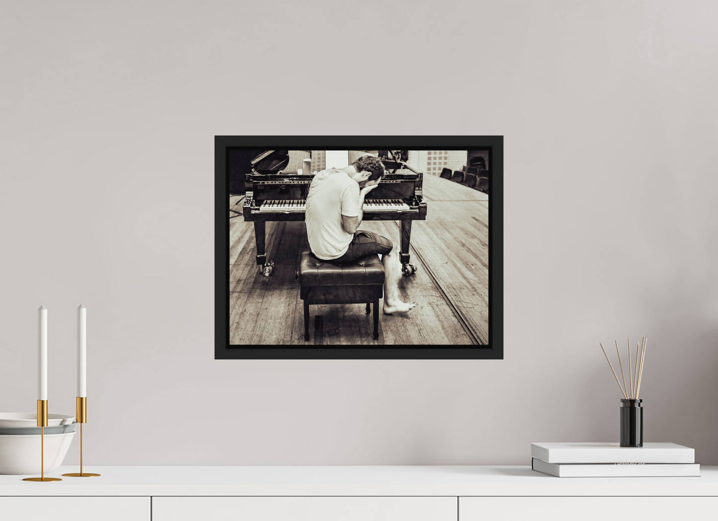 40 x 30 cm, Floater Frame | Black Matte Igor Levit 02