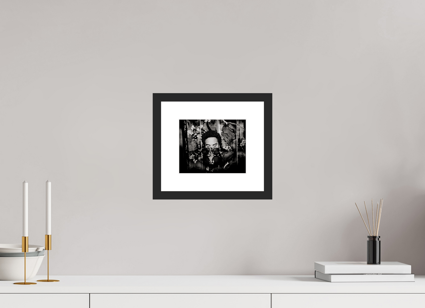 18,4 x 15 cm, Wood Frame with Passe-Partout | Black Matte Lenny Kravitz 01