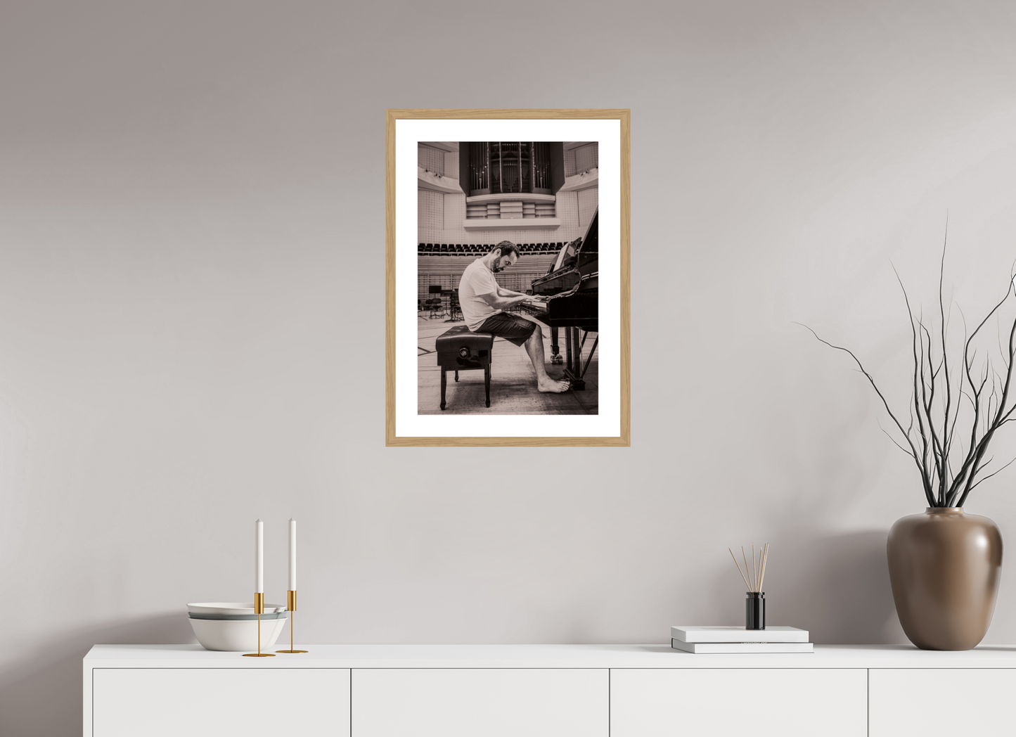 40 x 60 cm, Wood Frame with Passe-Partout | Oak Igor Levit 01