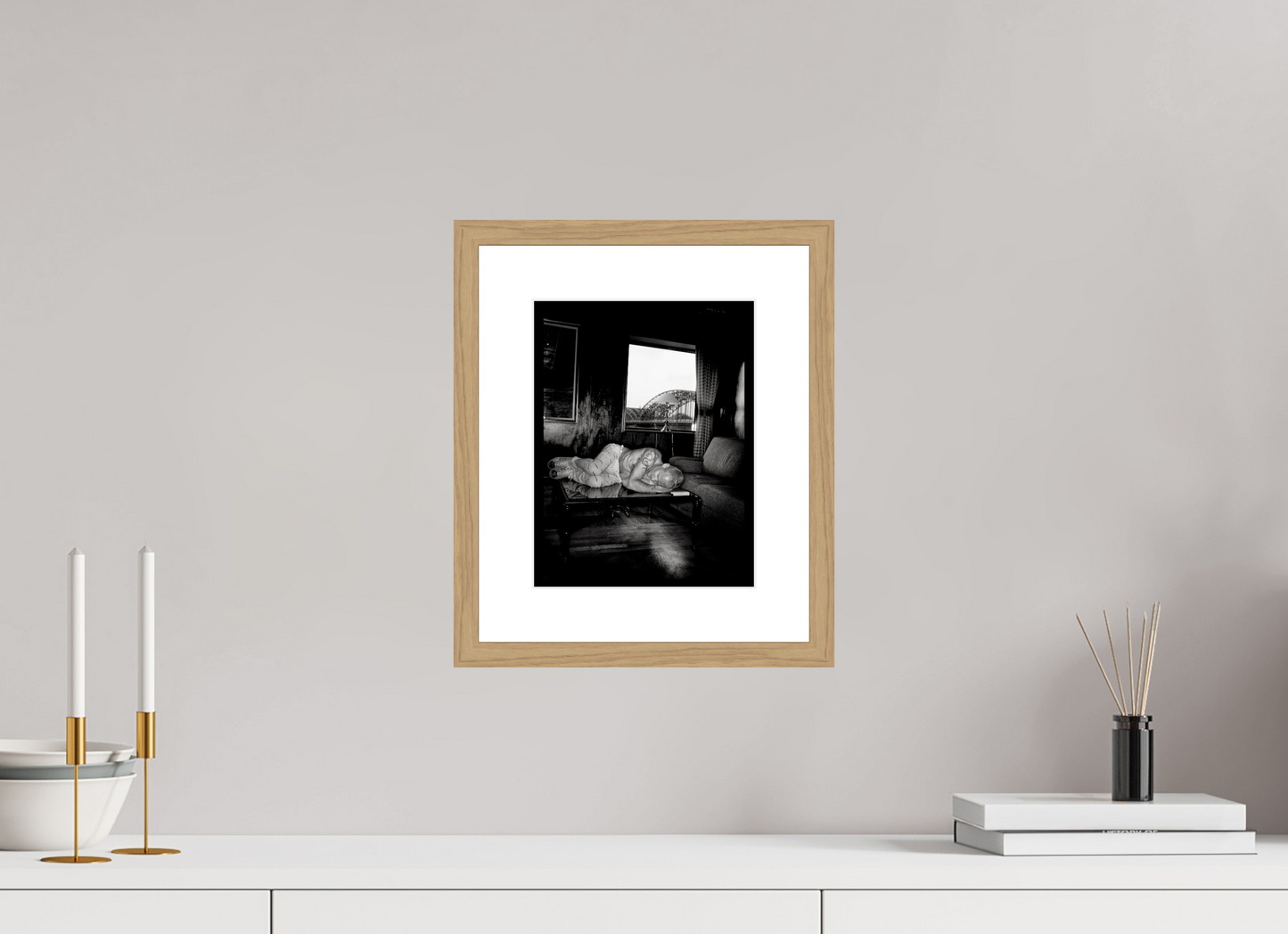 20 x 25,7 cm, Wood Frame with Passe-Partout | Oak Flea - Red Hot Chili Peppers 01